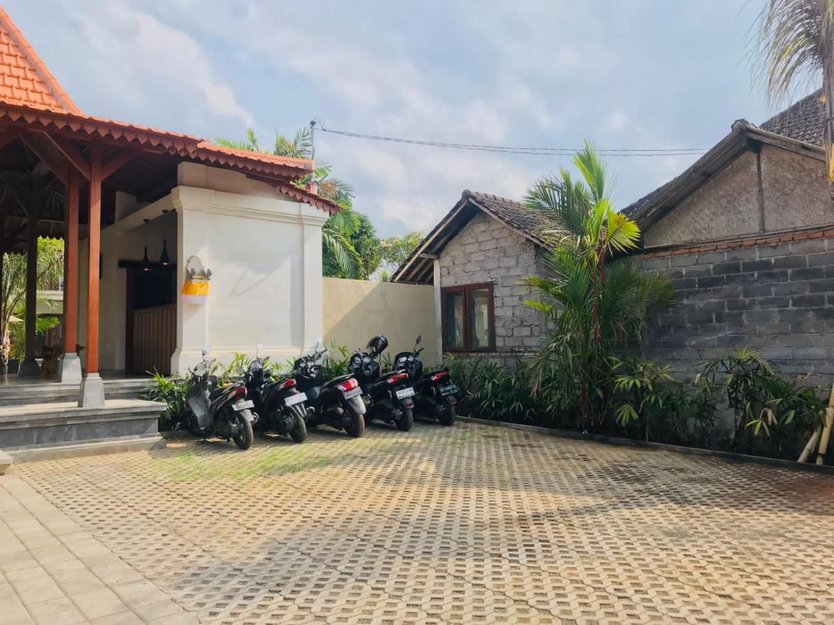 Londo House Hotel Ubud  Exterior photo