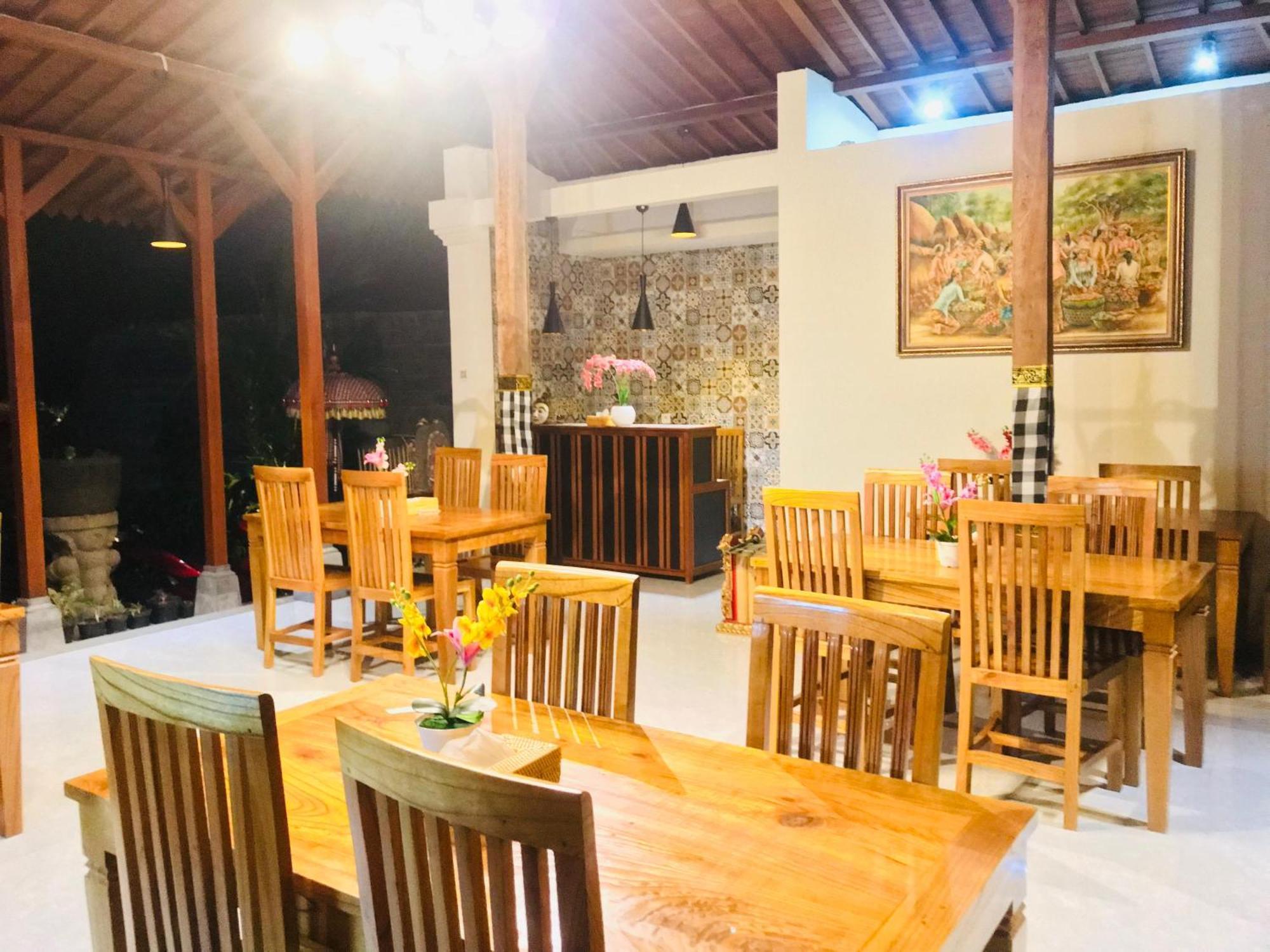 Londo House Hotel Ubud  Exterior photo